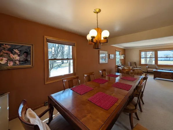 $324,900 | 1502 North 5th Street, Montevideo, MN 56265