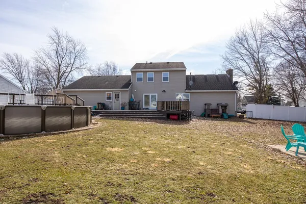 $379,999 | 1567 Old School Place, Greenleaf, WI 54126