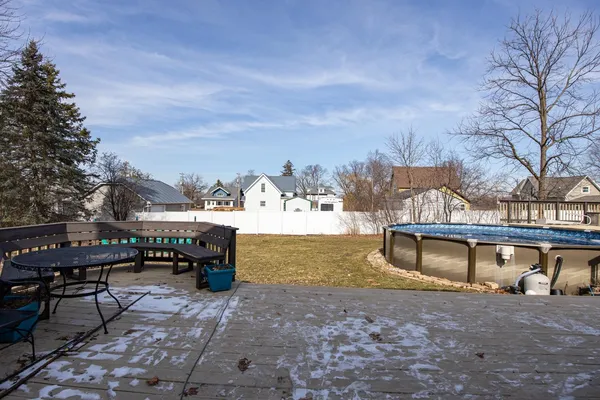 $379,999 | 1567 Old School Place, Greenleaf, WI 54126