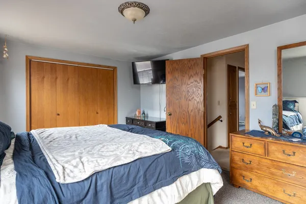 $379,999 | 1567 Old School Place, Greenleaf, WI 54126