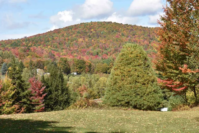 $799,000 | 186 Alexander Lane, Irasburg, VT 05845