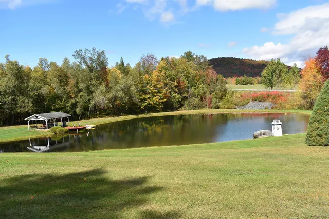 $799,000 | 186 Alexander Lane, Irasburg, VT 05845