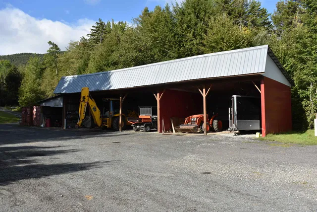 $799,000 | 186 Alexander Lane, Irasburg, VT 05845