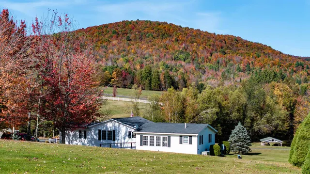 $799,000 | 186 Alexander Lane, Irasburg, VT 05845