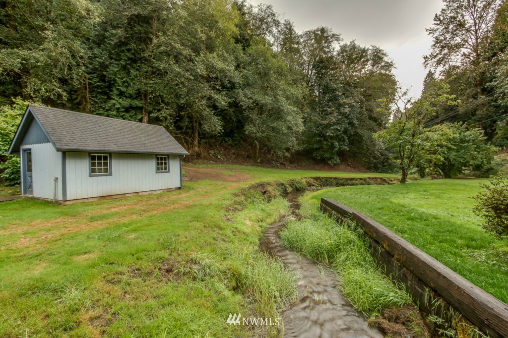 704 Clark Creek Road Longview, WA 98632 - Photo 16 of 17 Gallery Image 16