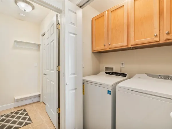 $205,000 | 721 Ash Drive, Geneseo, IL 61254