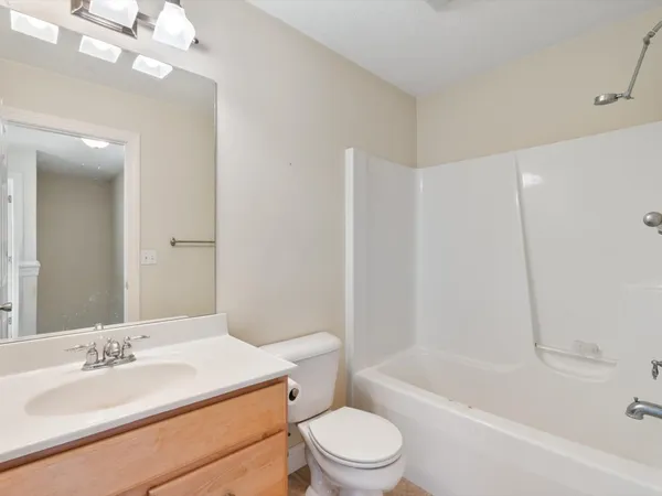 $205,000 | 721 Ash Drive, Geneseo, IL 61254