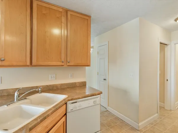 $205,000 | 721 Ash Drive, Geneseo, IL 61254