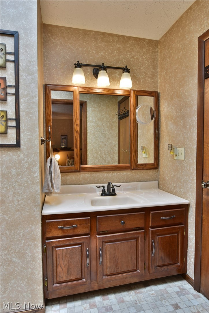 4682 Durst Clagg Road Cortland, OH 44410 - Photo 18 of 35 Gallery Image 18