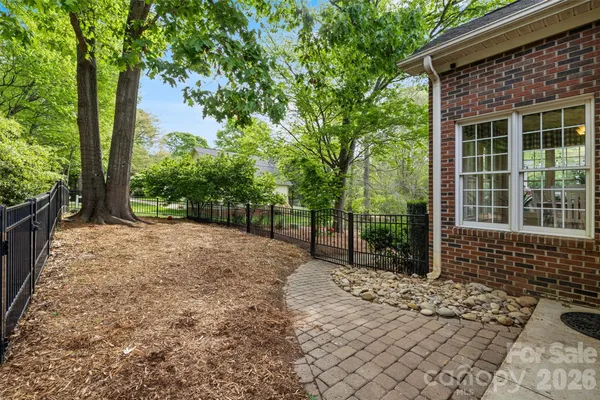 $1,050,000 | 1004 Ashley Place, Belmont, NC 28012