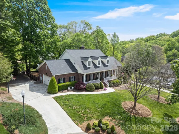 $1,050,000 | 1004 Ashley Place, Belmont, NC 28012