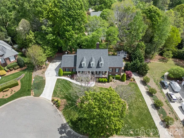 $1,050,000 | 1004 Ashley Place, Belmont, NC 28012