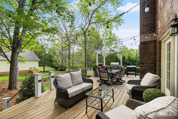 $1,050,000 | 1004 Ashley Place, Belmont, NC 28012