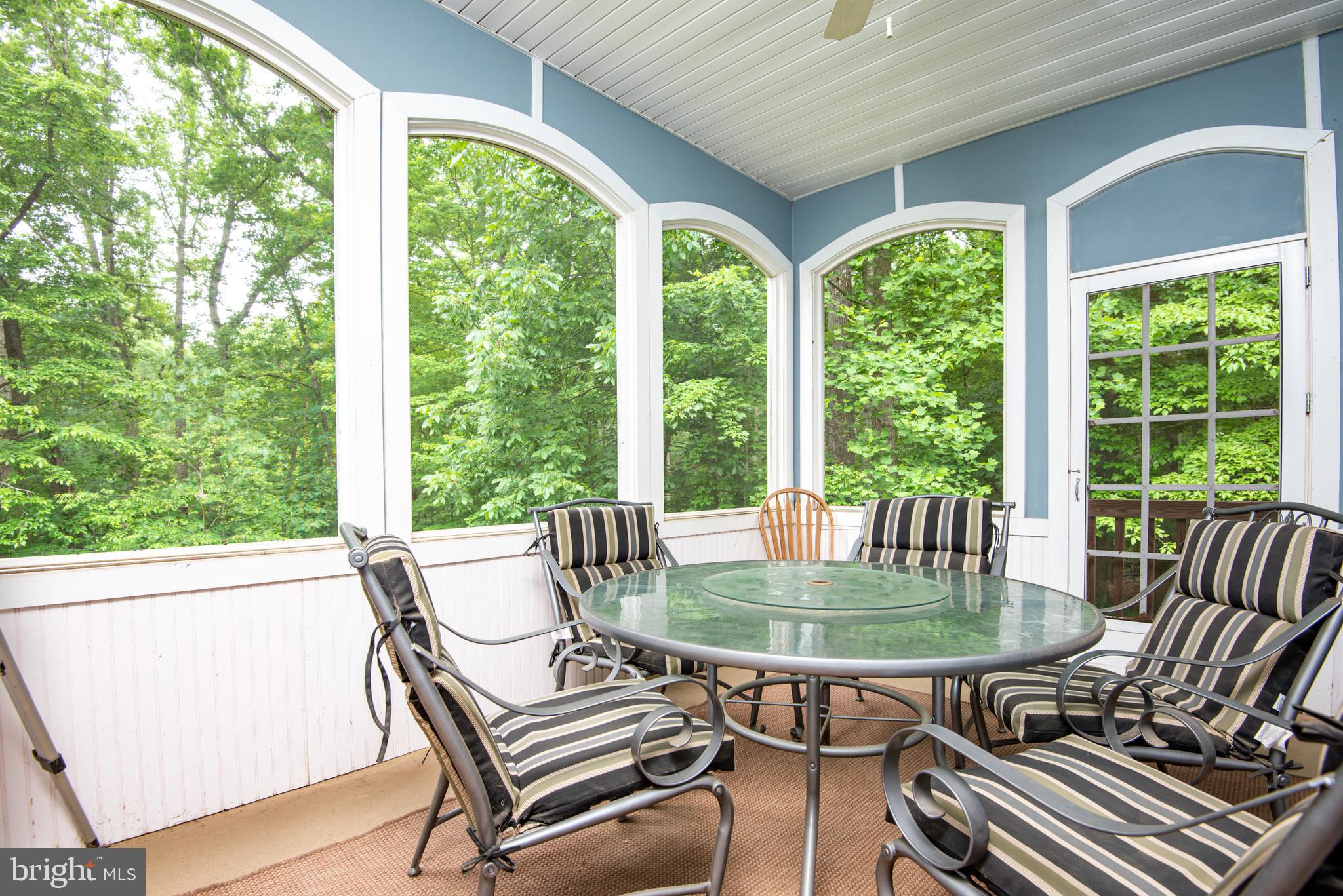 10149 Wesley Chapel Road Marshall, VA 20115 - Photo 20 of 39 SCREENED PORCH