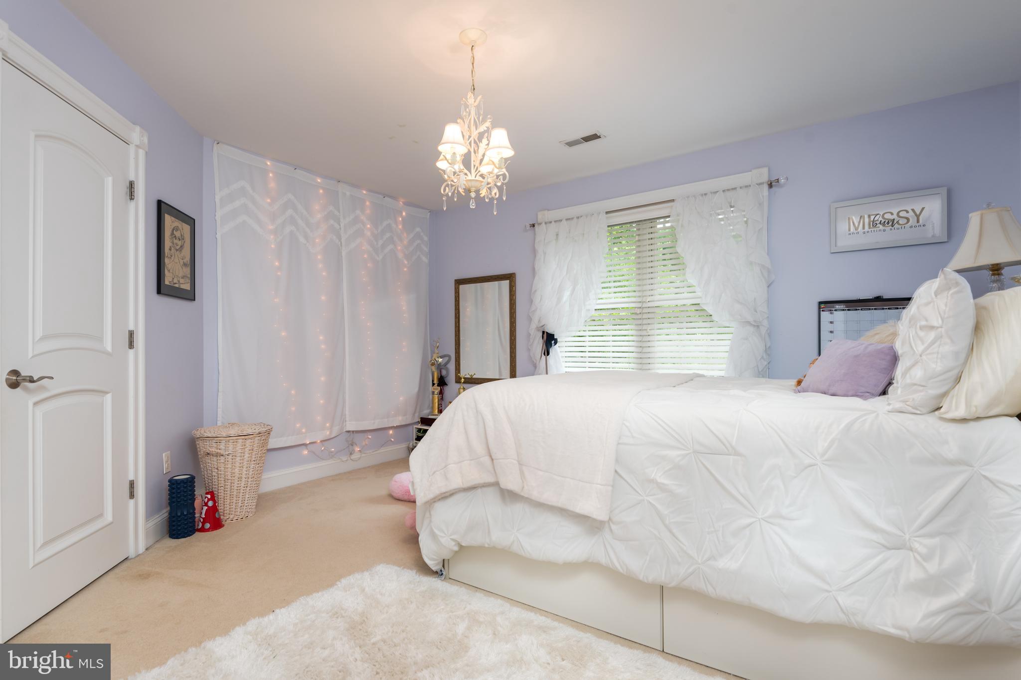 10149 Wesley Chapel Road Marshall, VA 20115 - Photo 25 of 39 3RD BEDROOM WITH JACK AND JILL BATH
