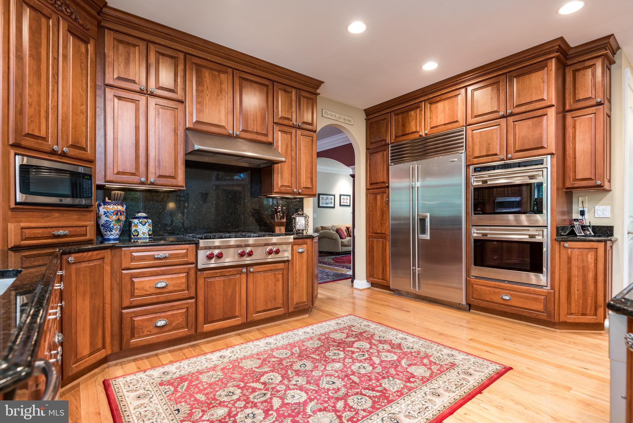 GOURMET KITCHEN