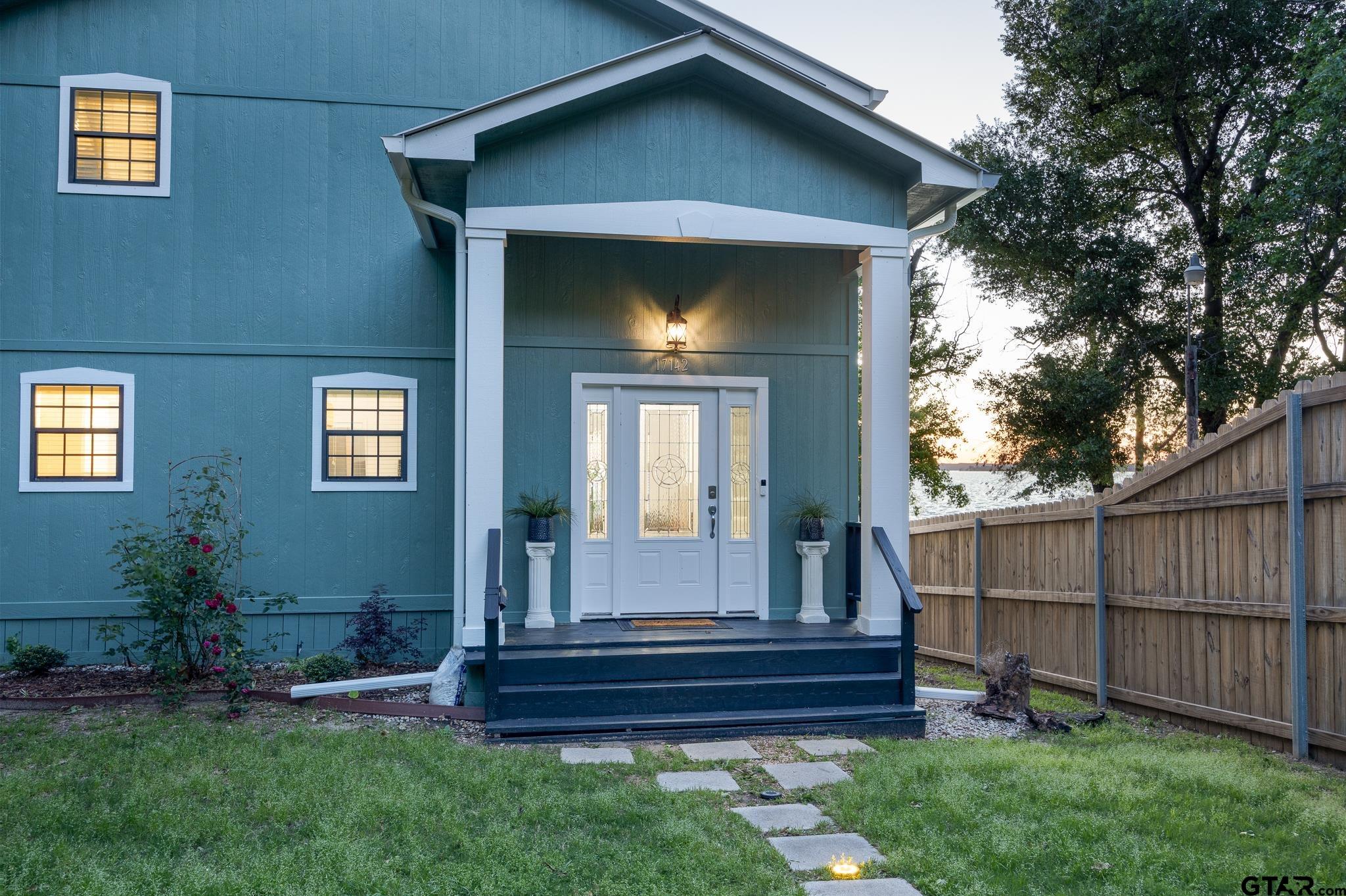 17142 Lakeview Drive Flint, TX 75762 - Photo 3 of 30