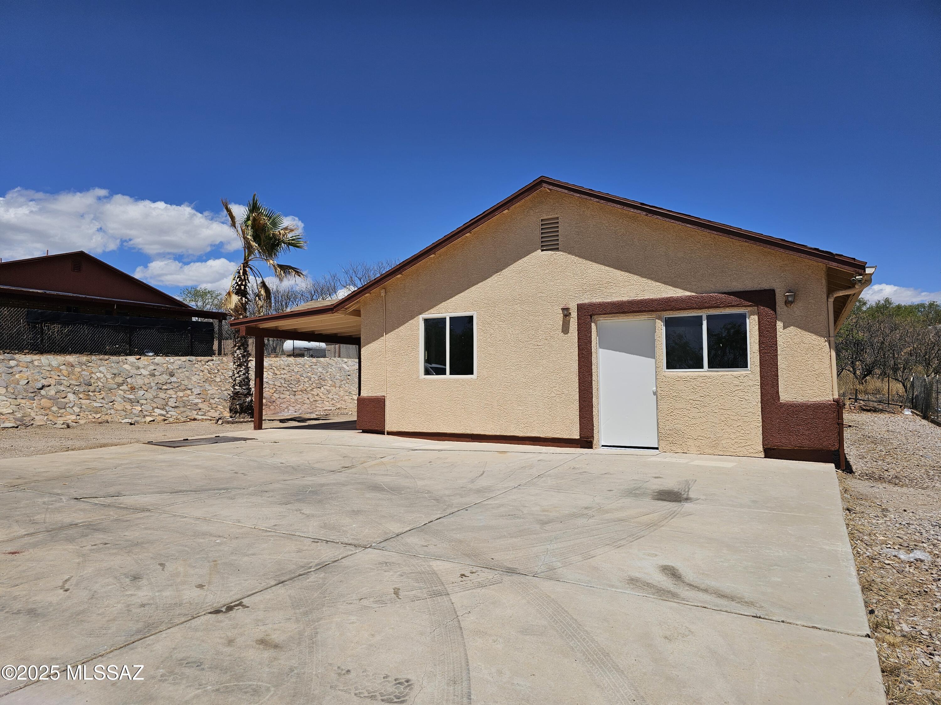 1220 B Circulo Aguilar Rio Rico, AZ 85648 - Photo 15 of 17