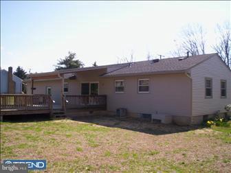 415 Greentree Road Sewell, NJ 08080 - Photo 3 of 6 Gallery Image 3