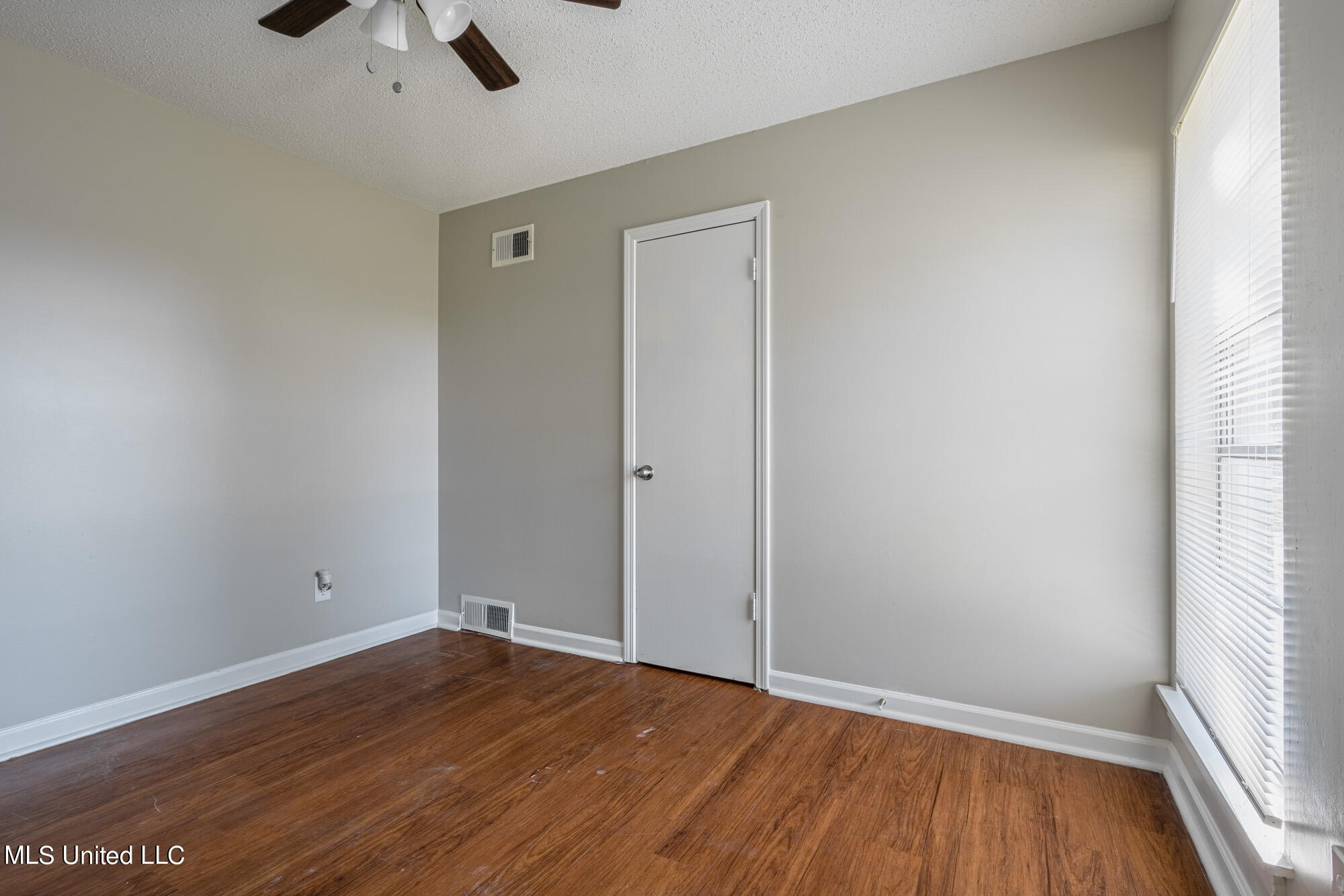 2700 Valleybrook Road Horn Lake, MS 38637 - Photo 14 of 27 Bedroom