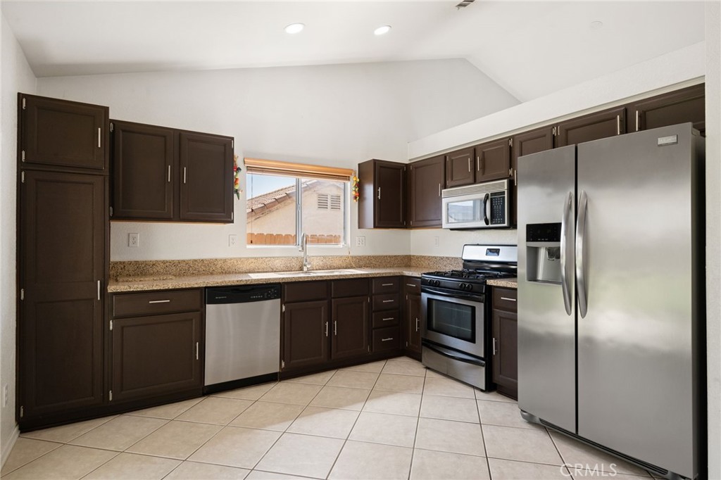 25482 Pegasus Road Menifee, CA 92586 - Photo 9 of 31