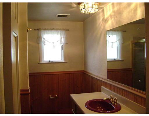407 Bute Road Uniontown, PA 15401 - Photo 12 of 17 Full Bath.
