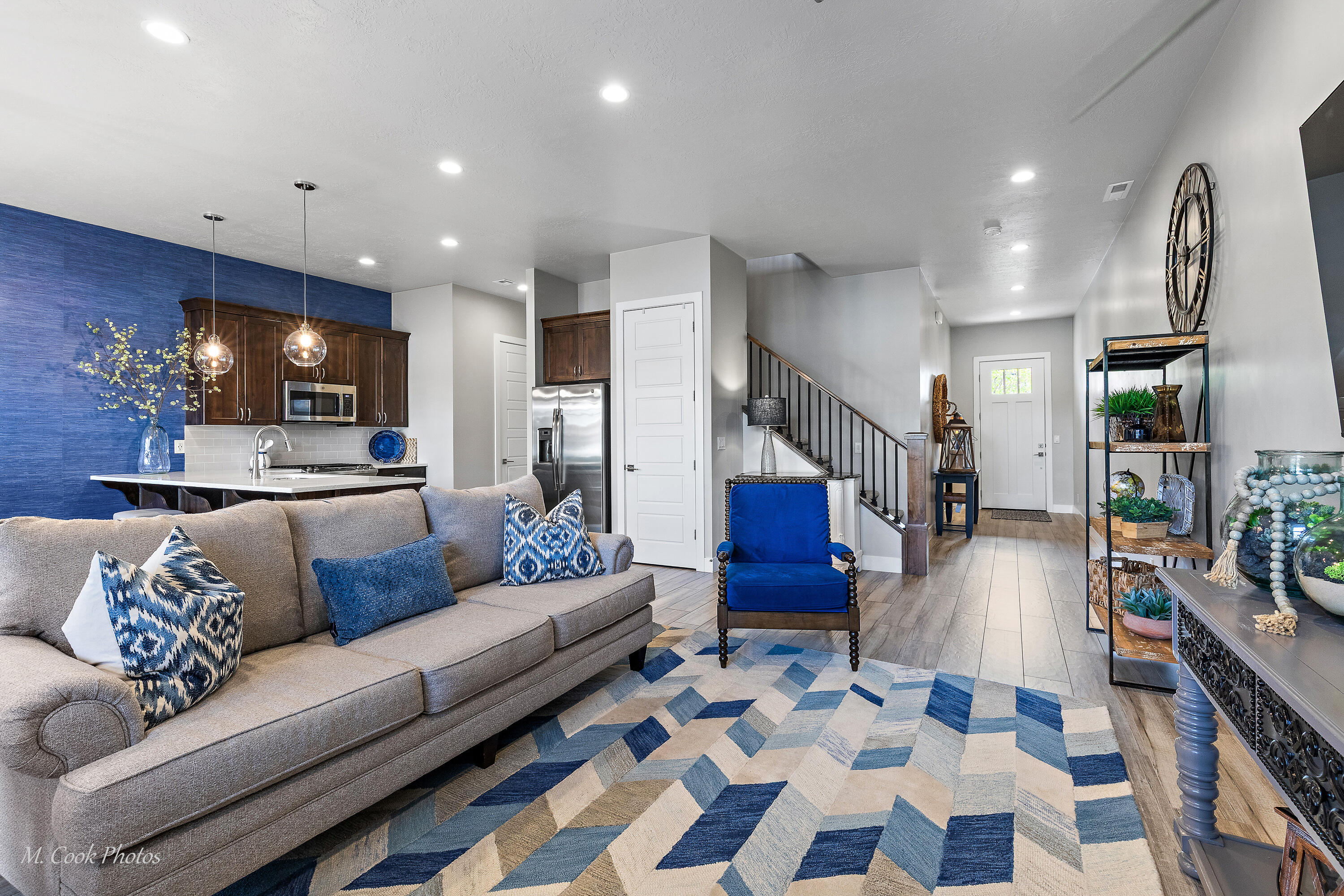 2600 North Ocotillo Way, Unit 19 Santa Clara, UT 84765 - Photo 7 of 51 Living Room