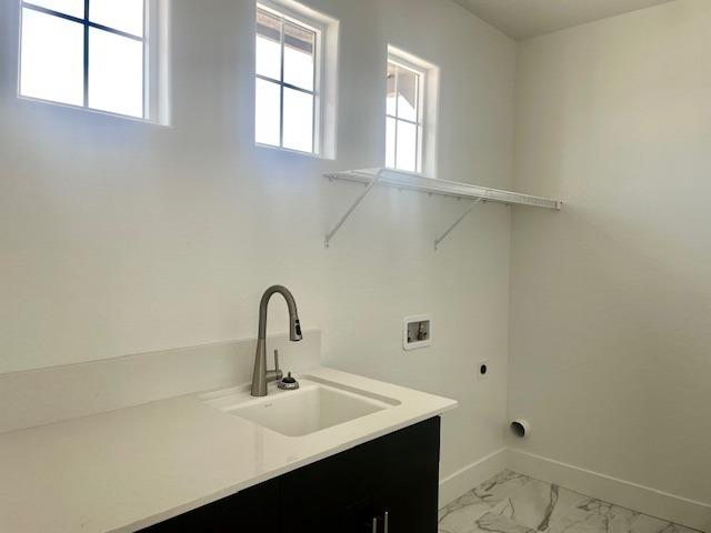 882 Thunder Road South Madera, CA 93636 - Photo 17 of 25 Gallery Image 17