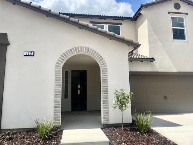 882 Thunder Road South Madera, CA 93636 - Photo 3 of 25 Gallery Image 3