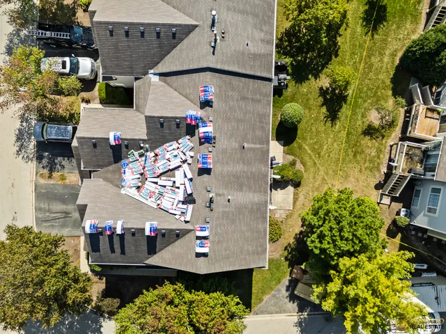 $339,500 | 600 Creekside Circle, Unit 600, Gurnee, IL 60031