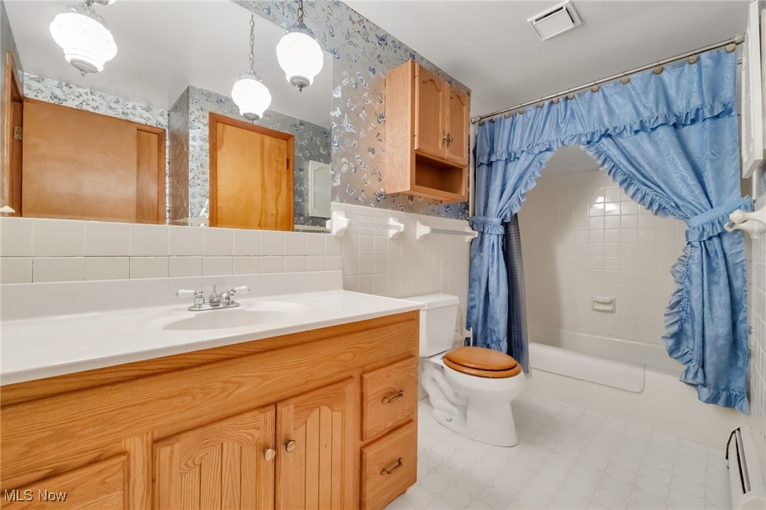 7456 Blue Ridge Drive Mentor, OH 44060 - Photo 30 of 43 Upstairs Full Bath