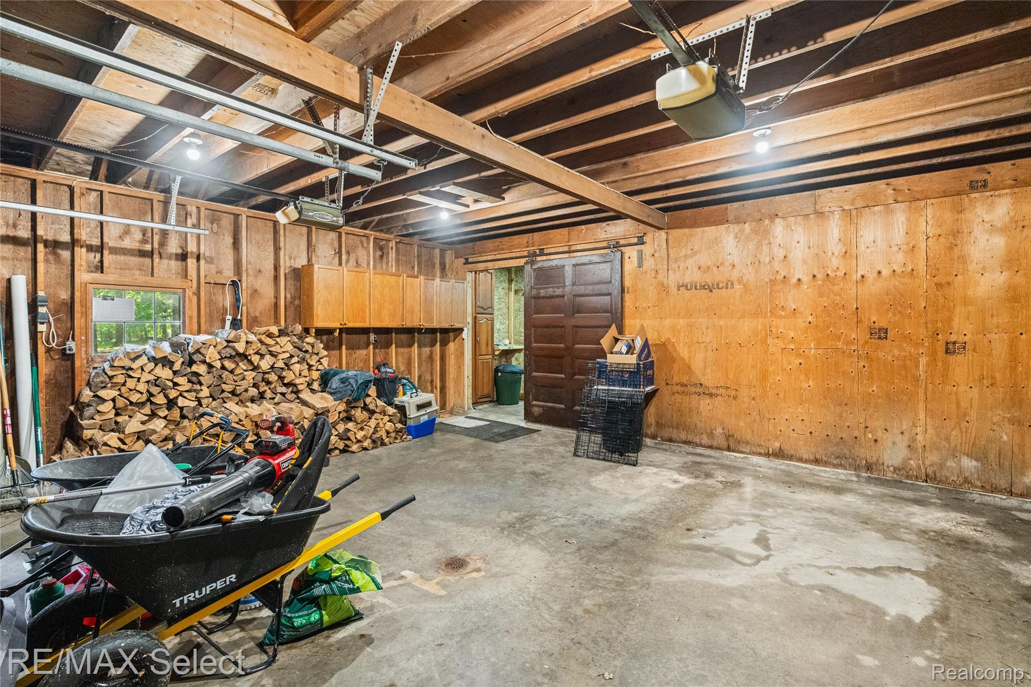 3471 South Towerline Road Bridgeport, MI 48722 - Photo 50 of 55 3471 S Towerline Rd barn 09.jpg