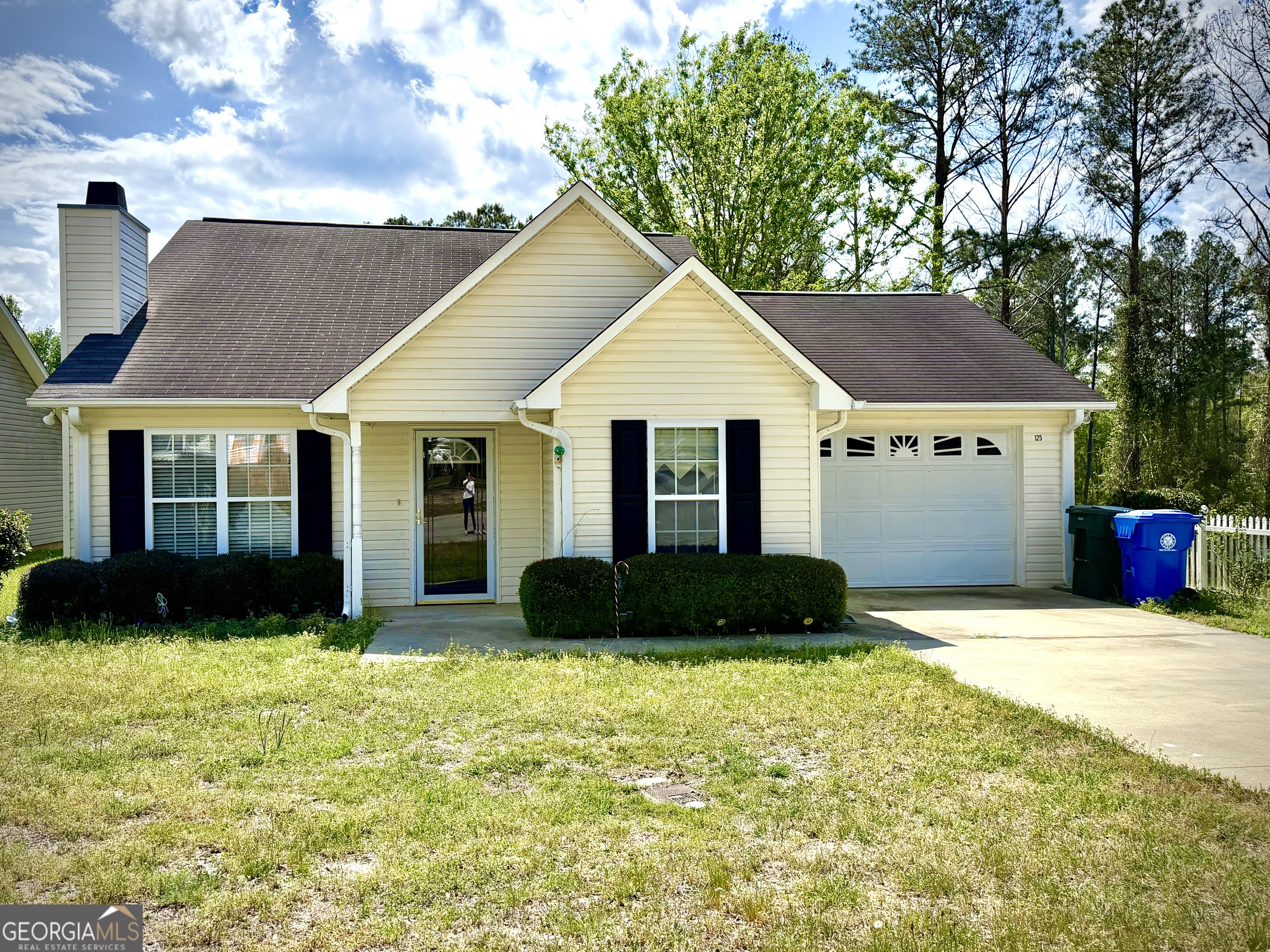 125 Easy Street Dublin, GA 31021 - Photo 1 of 1 a house that has a big yard in front of it
