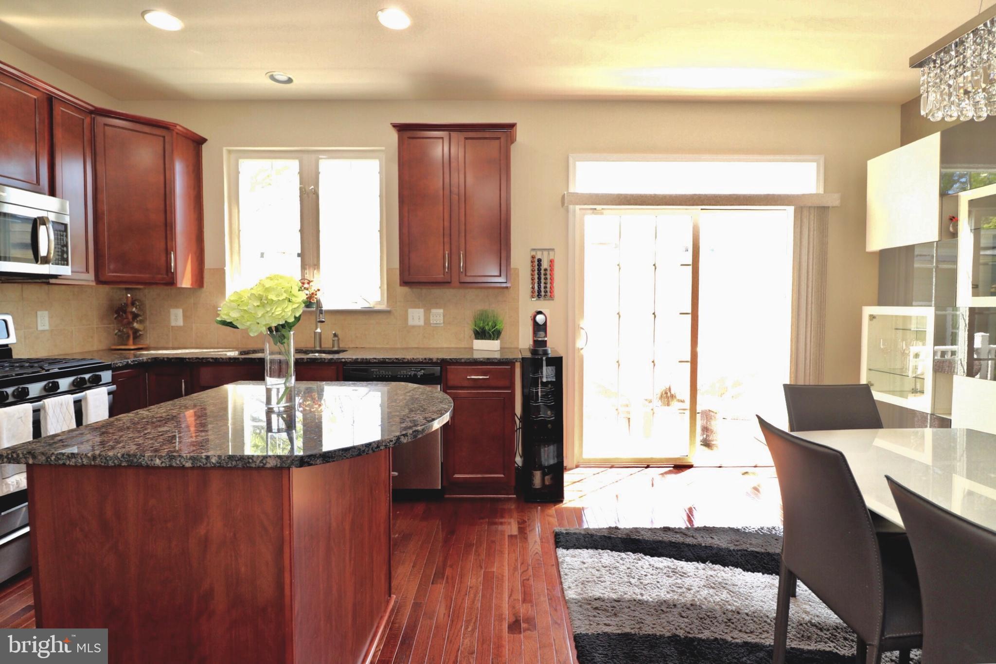 2133 Little Sorrel Way Silver Spring, MD 20902 - Photo 4 of 25