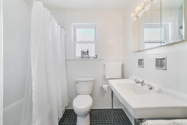 $675,000 | 137 Longview Avenue, White Plains, NY 10605