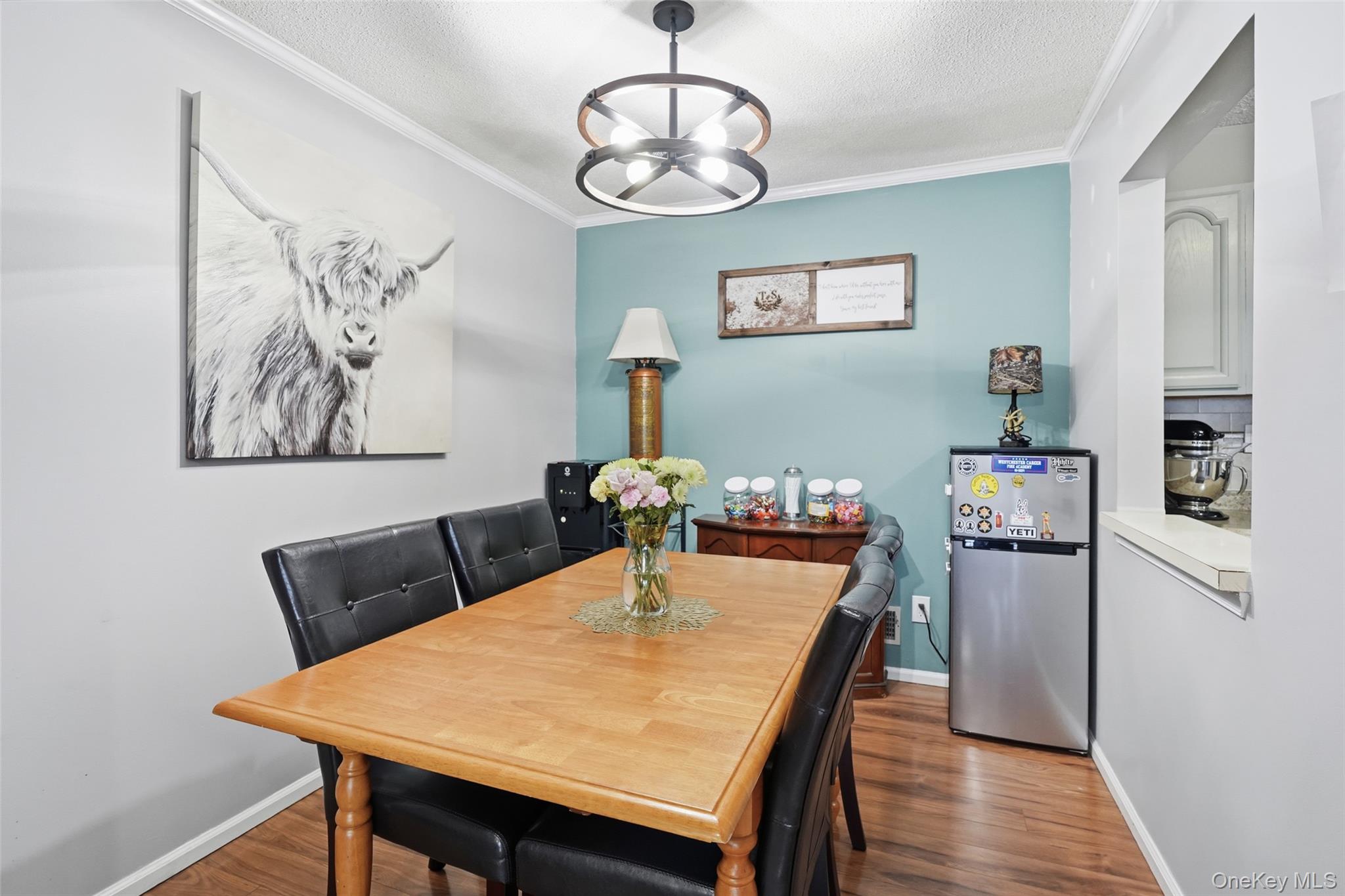 4 Notingham Circle Peekskill, NY 10566 - Photo 8 of 17 Dining room with the pass-through to the kitchen