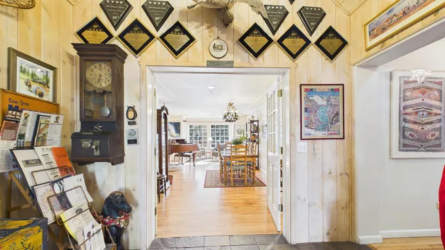 $2,250,000 | 23251 Highway 108, Twain Harte, CA 95383