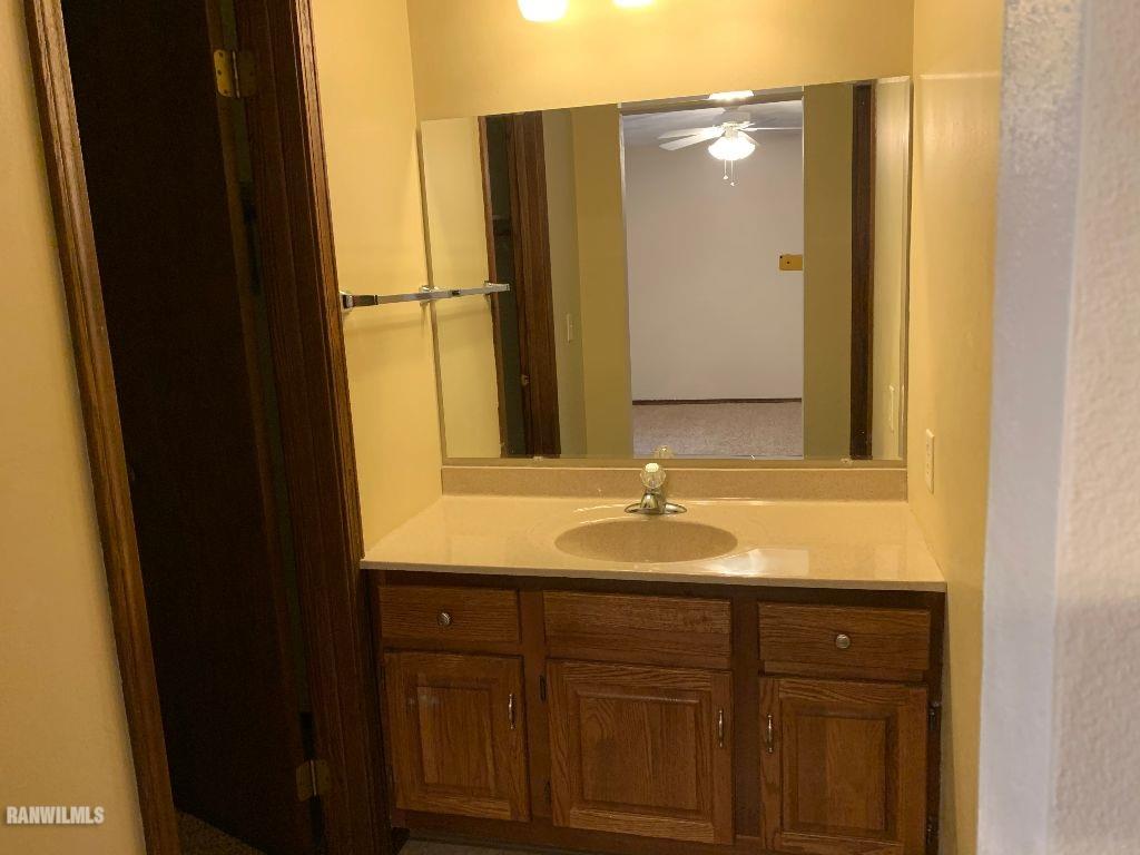 722 Quail Ridge Drive Freeport, IL 61032 - Photo 14 of 34 Gallery Image 14