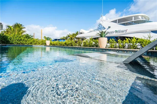 $5,475,000 | 2349 Northeast 24th Street, Lighthouse Point, FL 33064