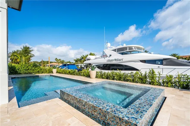 $5,475,000 | 2349 Northeast 24th Street, Lighthouse Point, FL 33064