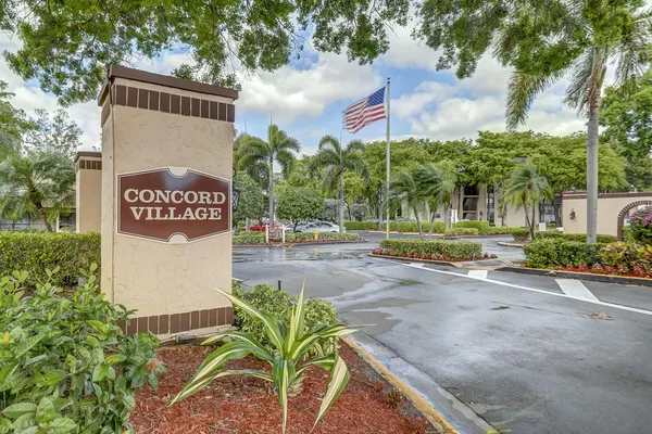 $2,150 | 6751 North University Drive, Unit 302, Tamarac, FL 33321