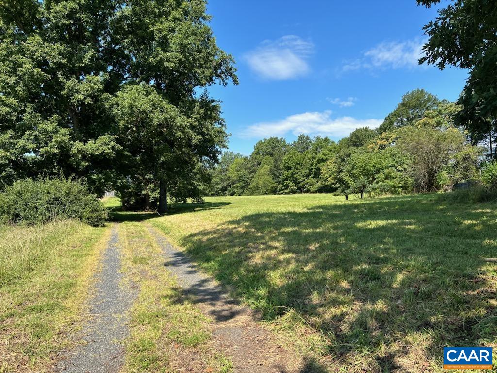 2565 Pattie Road Buckingham, VA 23921 - Photo 2 of 8 a view of outdoor space and yard