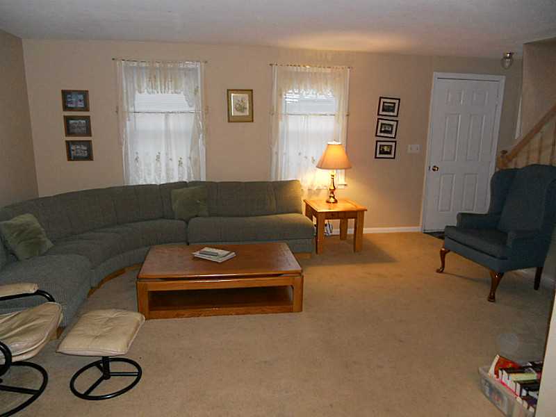 60 Crosspatch Road Charlestown, RI 02813 - Photo 3 of 8 Living Room.