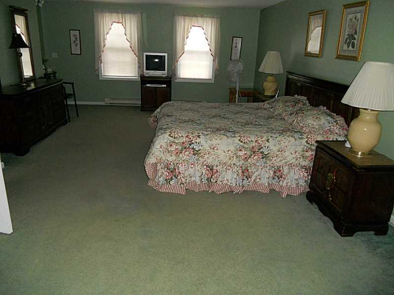 60 Crosspatch Road Charlestown, RI 02813 - Photo 6 of 8 Bedroom.