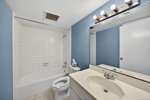 $1,195 | 6718 Callaghan Road, Unit 315, San Antonio, TX 78229