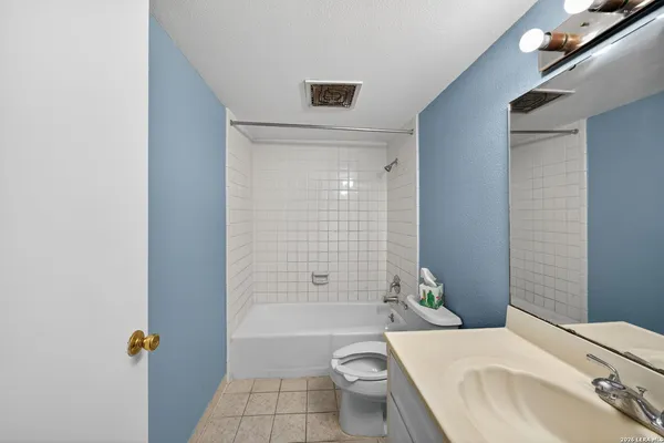 $1,195 | 6718 Callaghan Road, Unit 315, San Antonio, TX 78229