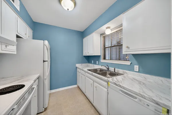 $1,195 | 6718 Callaghan Road, Unit 315, San Antonio, TX 78229