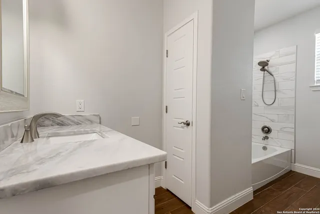 $675,000 | 19146 Mc Connell Road, Atascosa, TX 78002