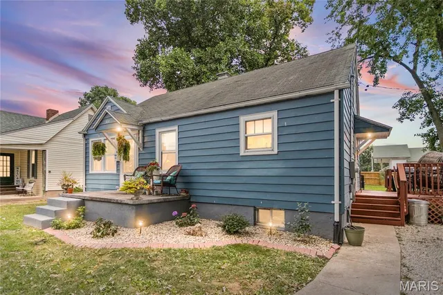 $130,000 | 300 East Arch Street, Jerseyville, IL 62052