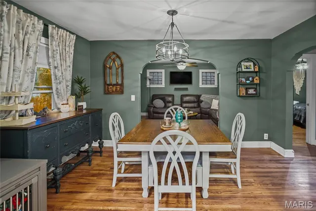 $130,000 | 300 East Arch Street, Jerseyville, IL 62052